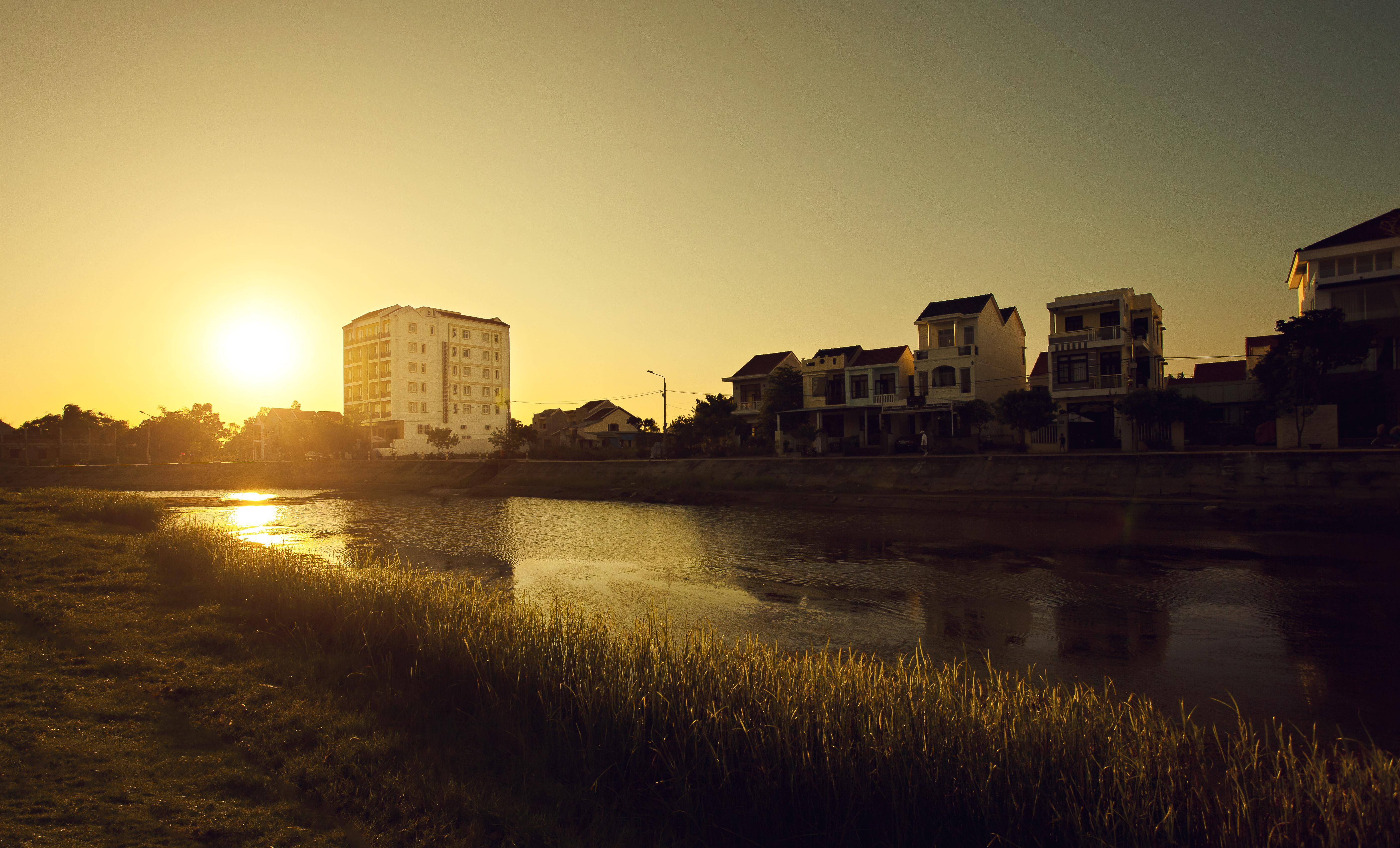Royal Riverside Hoi An Hotel & Spa Экстерьер фото